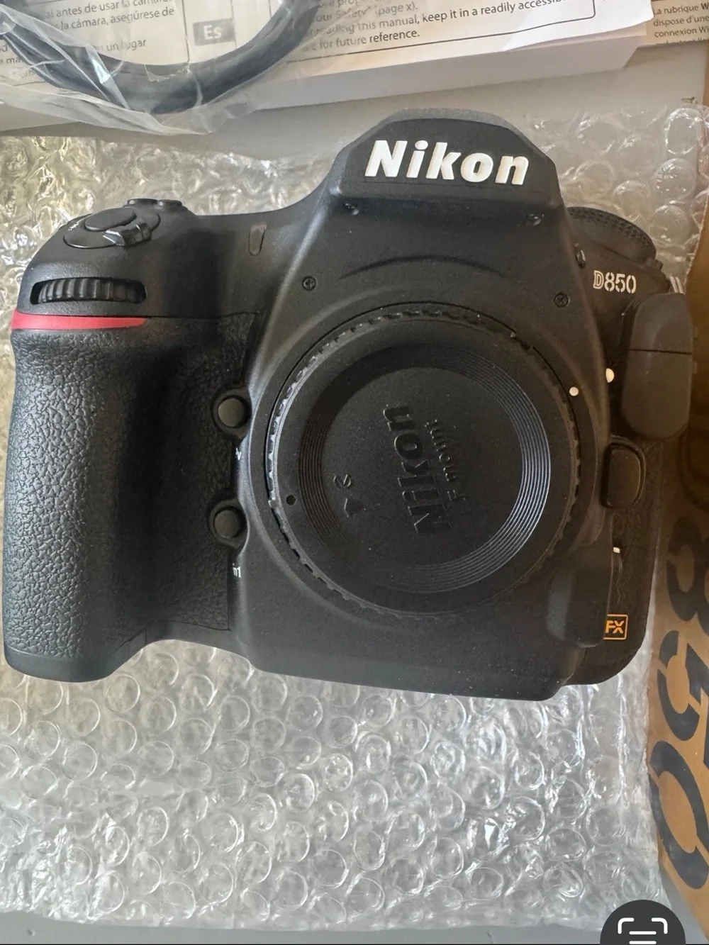 Nikon D850 DSLR Camera Body in Black